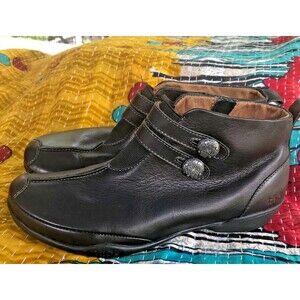 Taos Ovation Boots Women's 6 Black Leather Ankle Booties NEW, Samples with tags